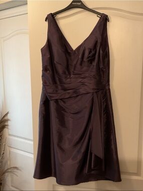 Elegant Plum Satin V-Neck Midi Dress with Draped Waist